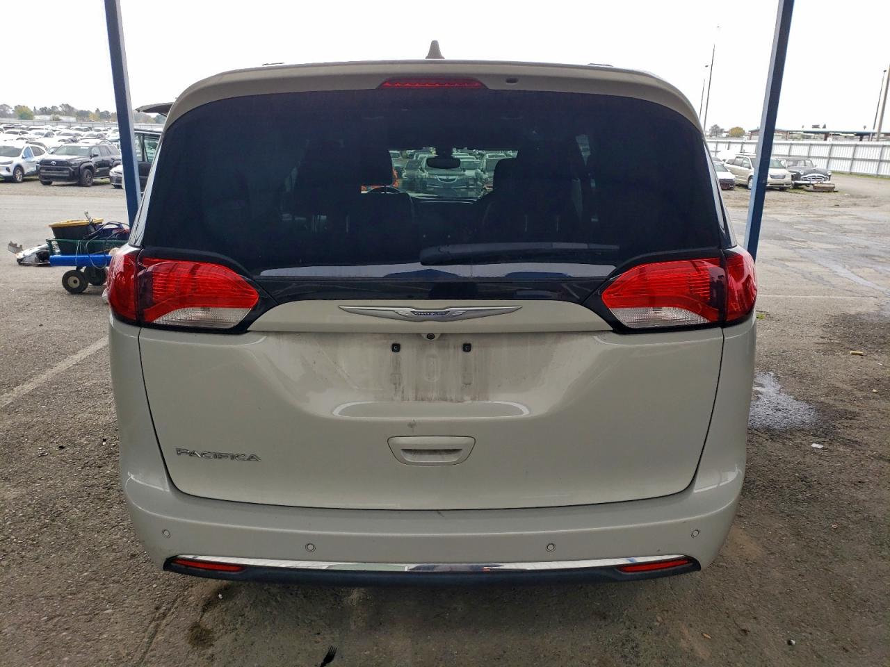 2017 Chrysler Pacifica Touring L VIN: 2C4RC1BG4HR794940 Lot: 93980245