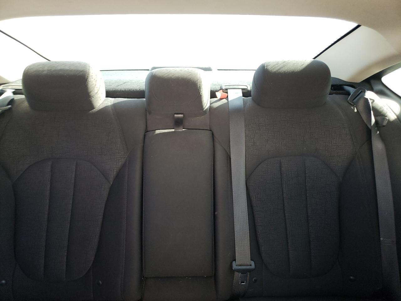 2016 Chrysler 200 Limited VIN: 1C3CCCAB9GN111072 Lot: 82140165