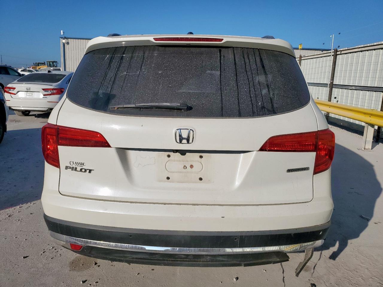 2017 Honda Pilot Touring VIN: 5FNYF5H9XHB025731 Lot: 93065765