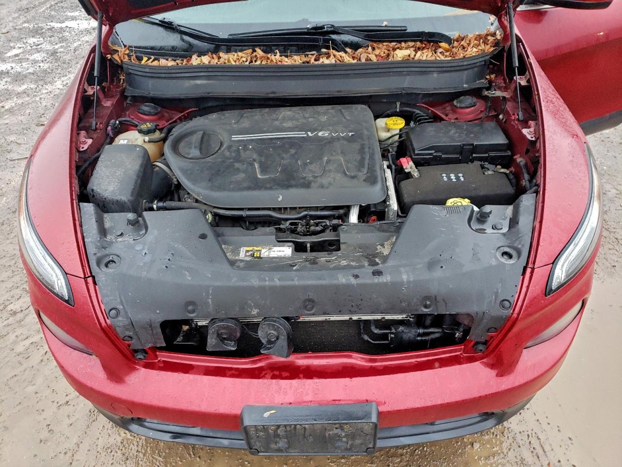 2015 Jeep Cherokee Latitude VIN: 1C4PJMCS7FW600195 Lot: 94450315