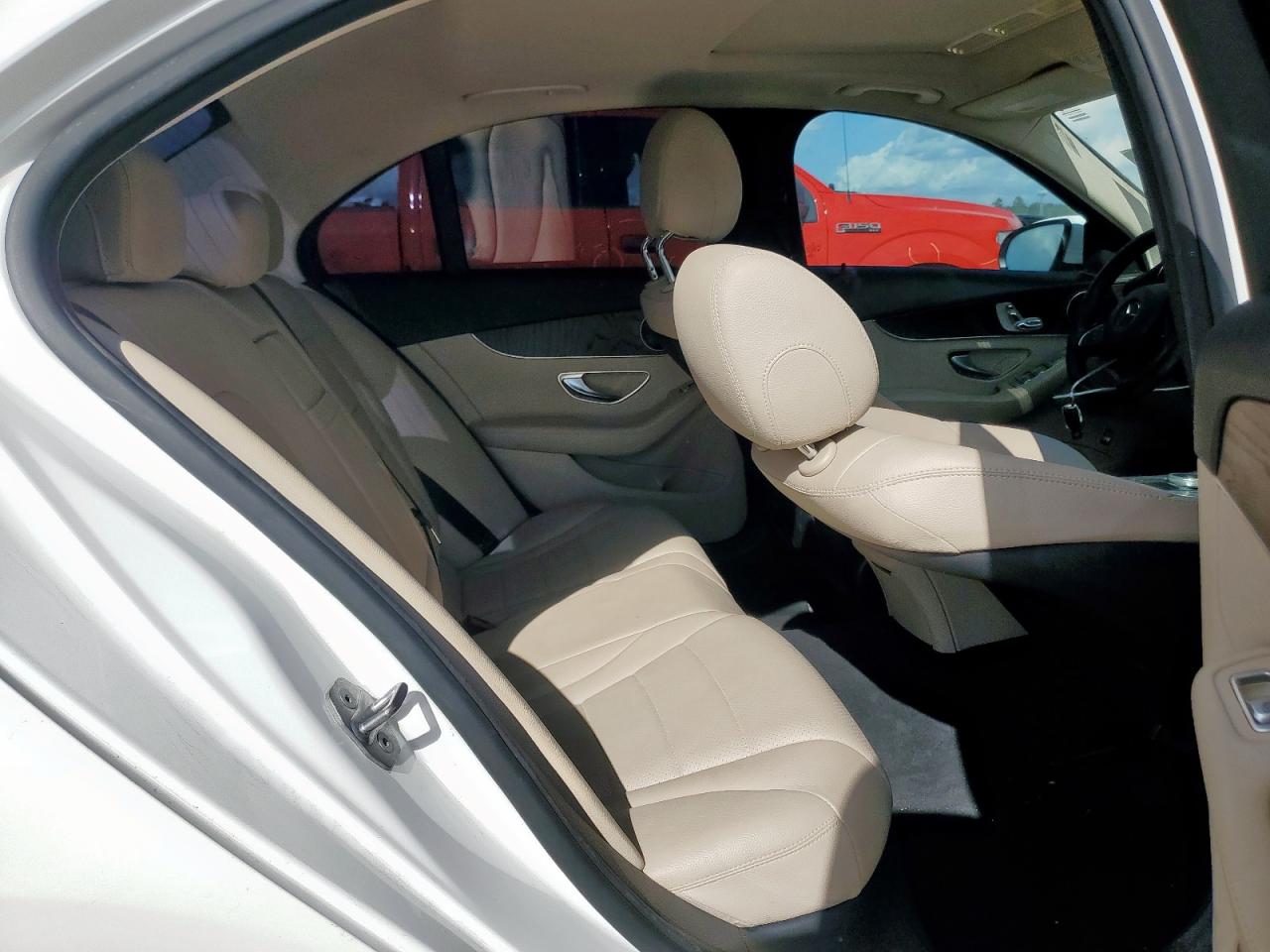 2018 Mercedes-Benz C 300 VIN: 55SWF4JB5JU272321 Lot: 91772485