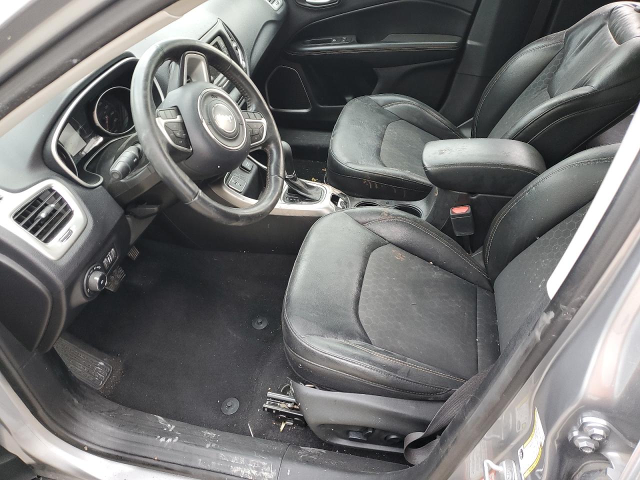 2018 Jeep Compass Latitude VIN: 3C4NJCBBXJT502165 Lot: 92046605