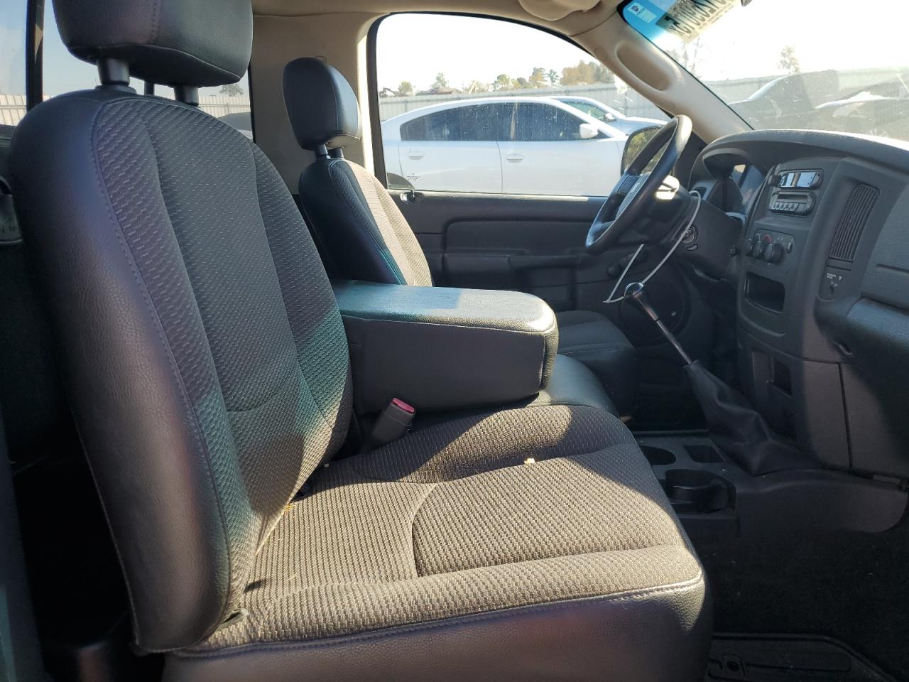 2005 Dodge Ram 1500 St VIN: 1D7HA16KX5J588611 Lot: 91269015