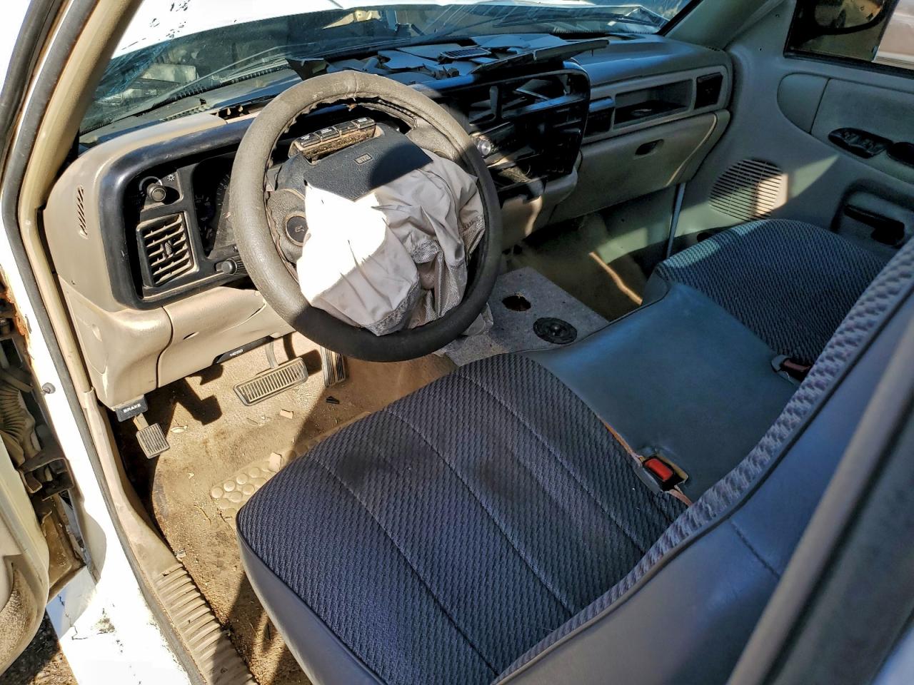 1996 Dodge Ram 1500 VIN: 1B7HC16Z5TS577833 Lot: 94765745