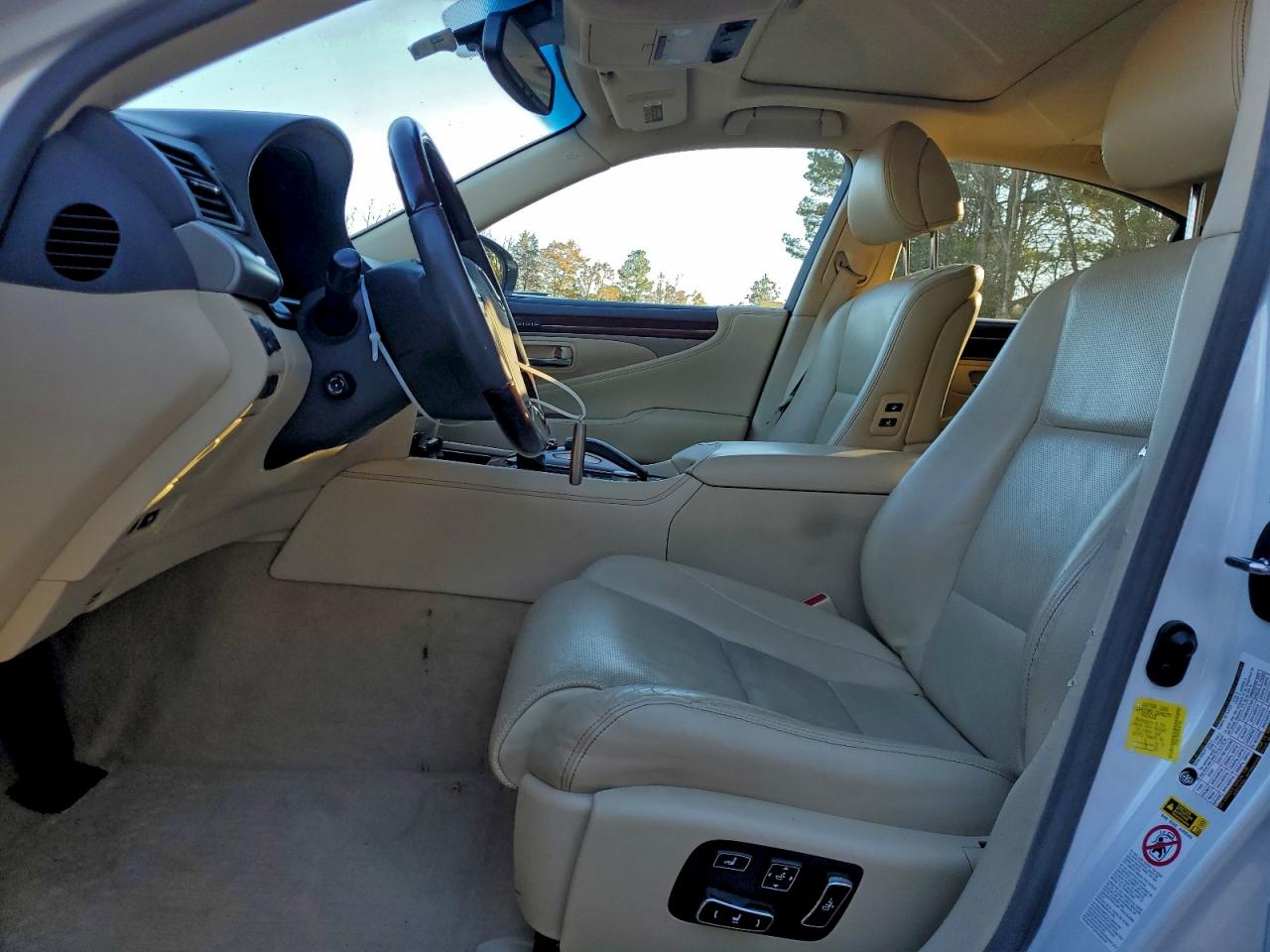 2016 Lexus Ls 460 VIN: JTHBL5EF8G5141789 Lot: 93949965