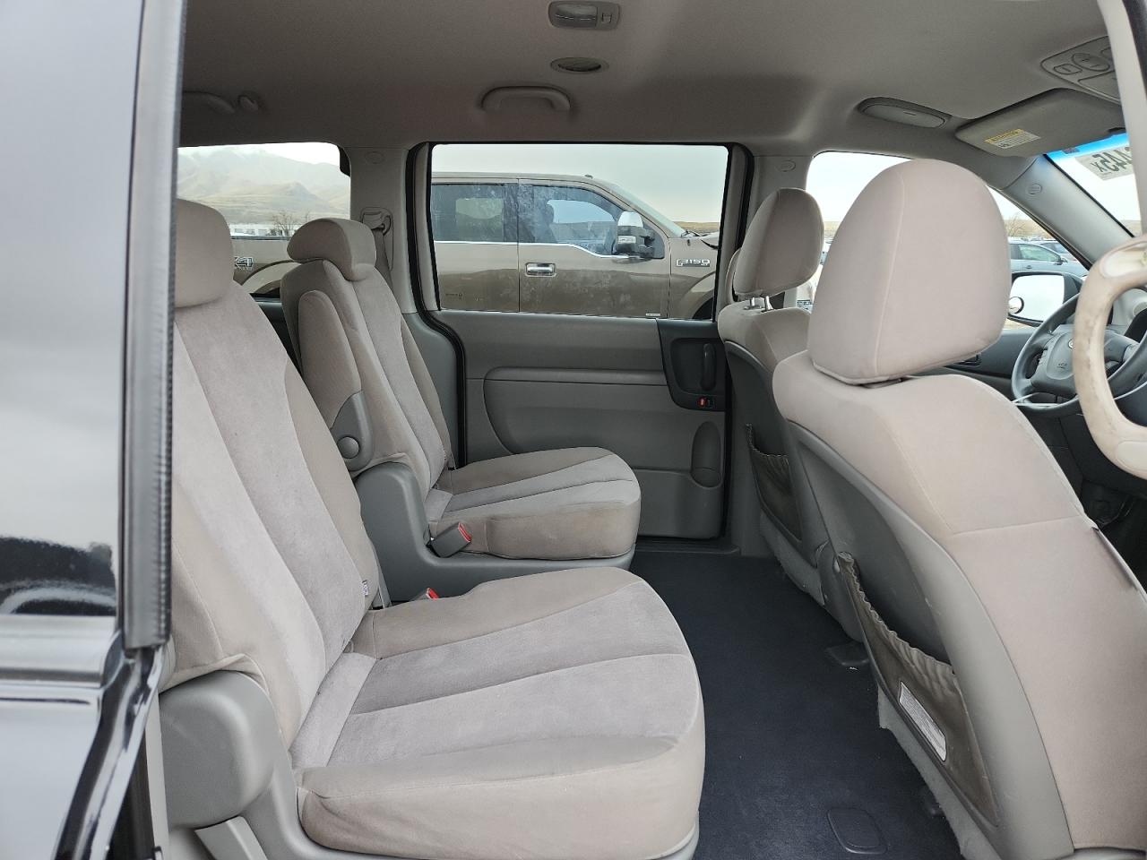 2010 Kia Sedona Lx VIN: KNDMG4C32A6339867 Lot: 93636445