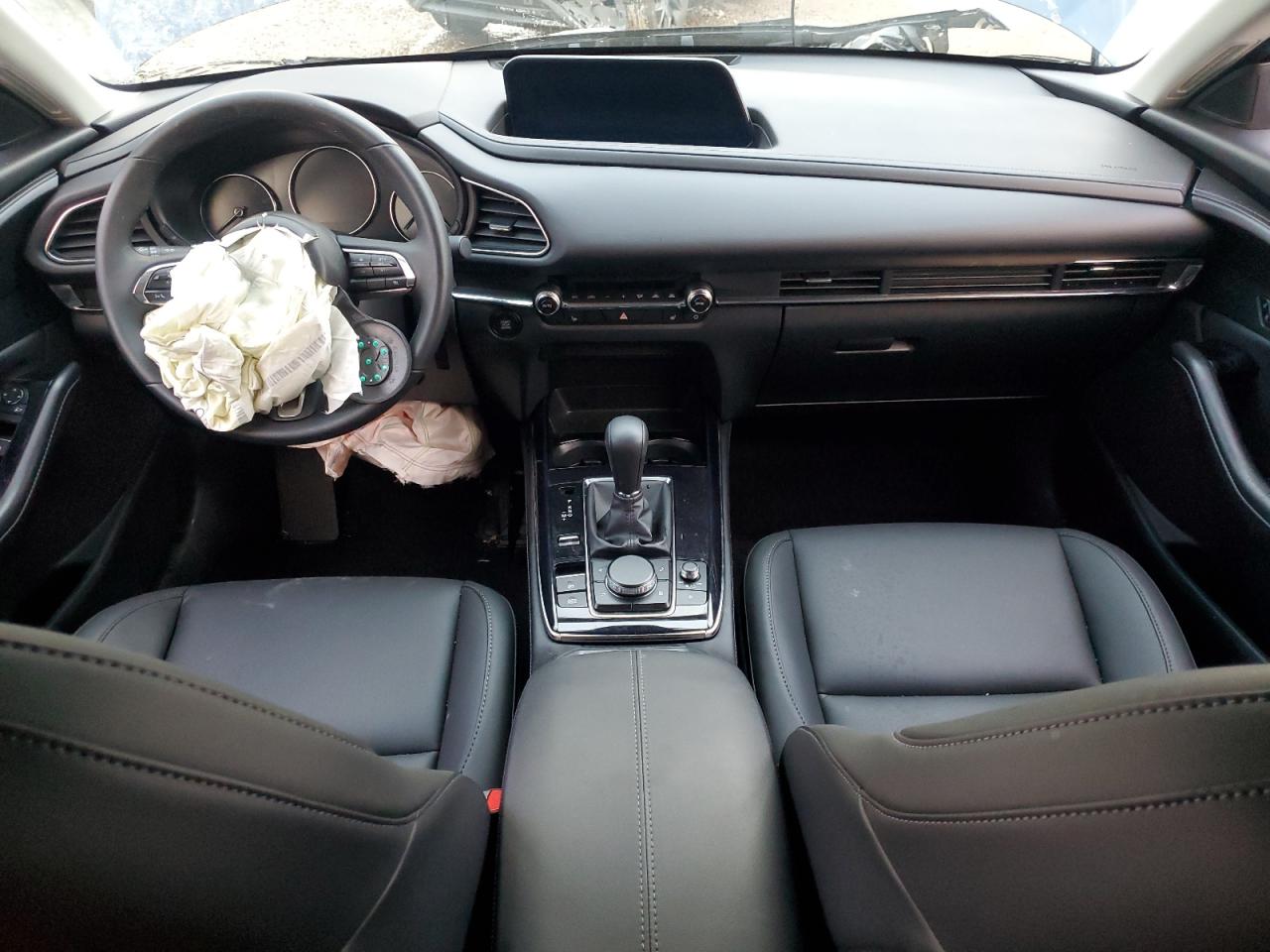 2025 Mazda Cx-30 Preferred VIN: 3MVDMBCM1SM858186 Lot: 92838635