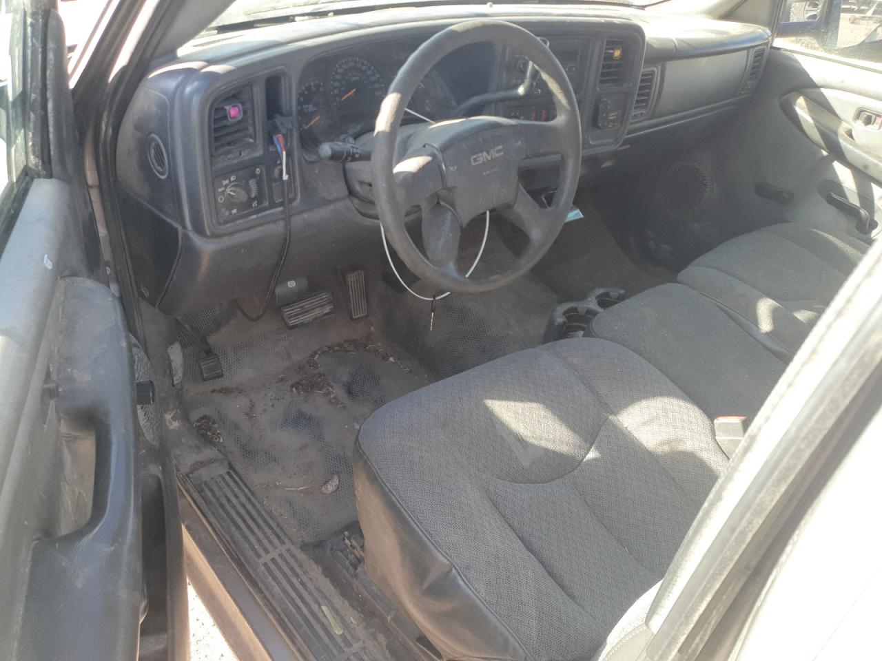 2003 GMC Sierra C2500 Flatbed Truck VIN: 1GTHC24U03E100741 Lot: 93390515