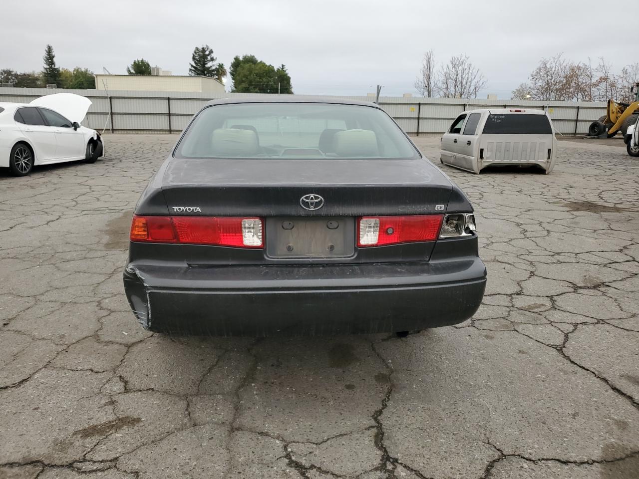 2000 Toyota Camry Ce VIN: 4T1BG22K8YU969155 Lot: 91675685