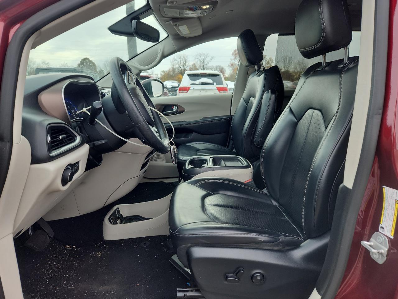 2020 Chrysler Voyager Lxi VIN: 2C4RC1DG4LR148495 Lot: 91375945