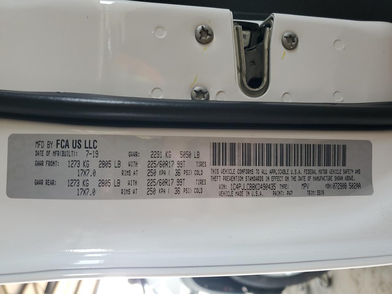 2019 Jeep Cherokee Latitude VIN: 1C4PJLCB8KD490435 Lot: 92873165