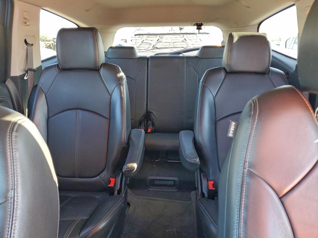 2017 Chevrolet Traverse Lt VIN: 1GNKRHKD5HJ334888 Lot: 94469755