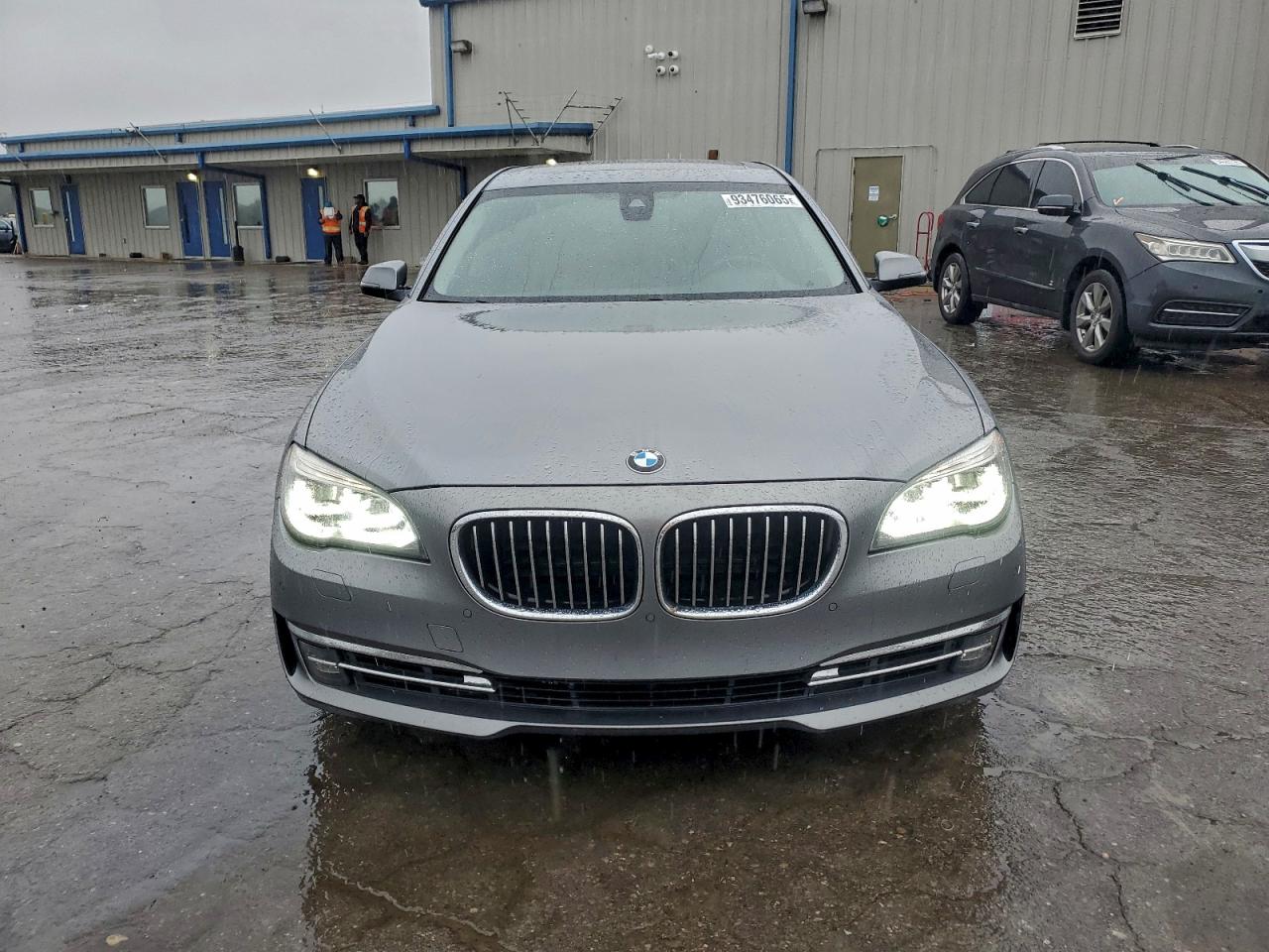 Фото: WBAYE8C55DD132788