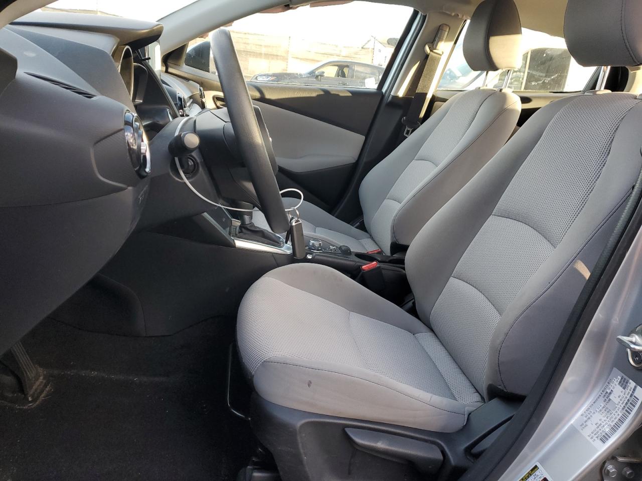 2020 Toyota Yaris L VIN: 3MYDLBYV5LY715758 Lot: 92502715