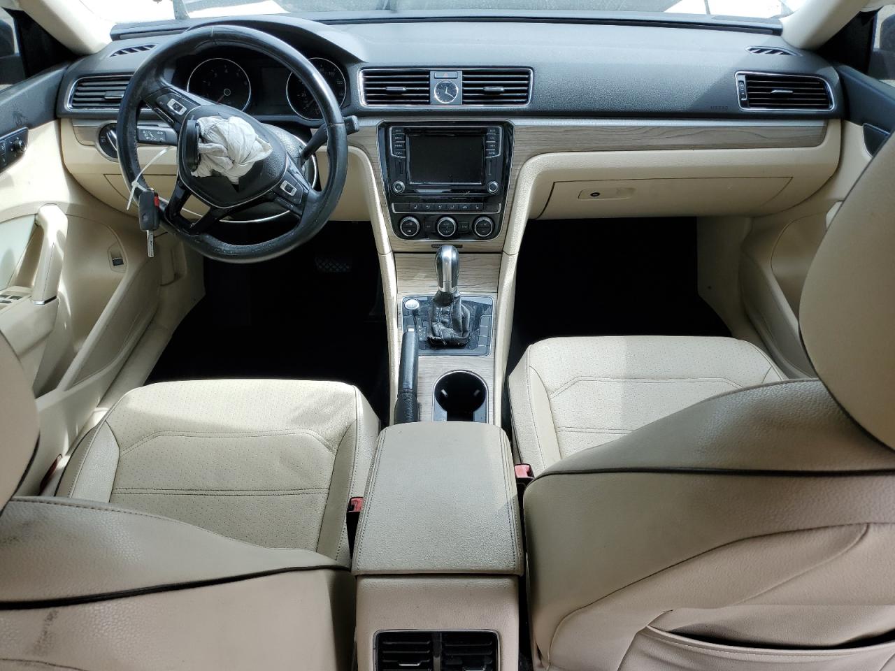 2017 Volkswagen Passat Se VIN: 1VWGT7A32HC057881 Lot: 92848385