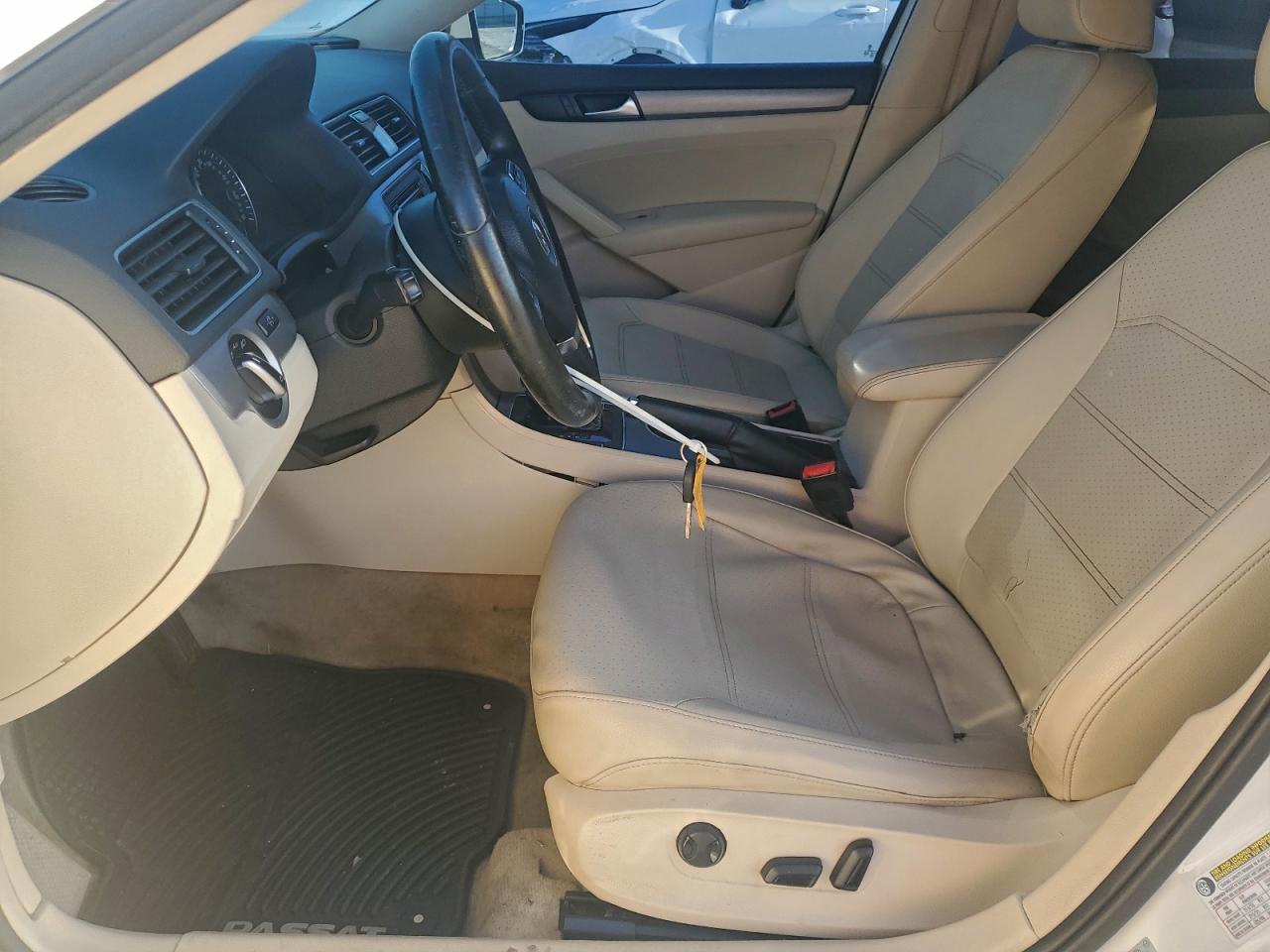 2014 Volkswagen Passat Se VIN: 1VWBP7A34EC002147 Lot: 94169575