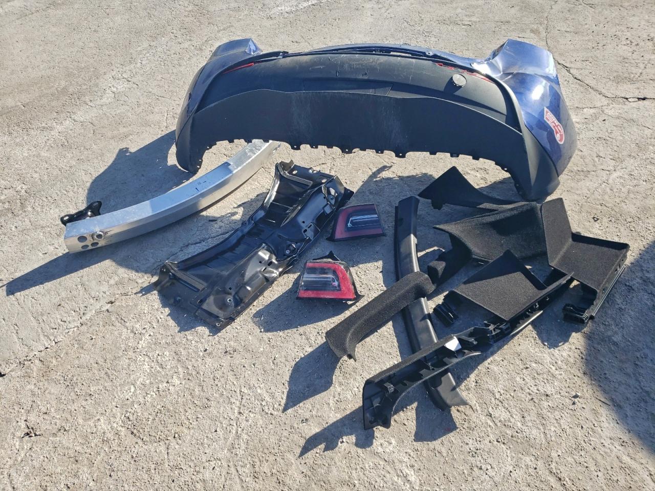 2023 Tesla Model Y VIN: 7SAYGDEE3PA170987 Lot: 93854085