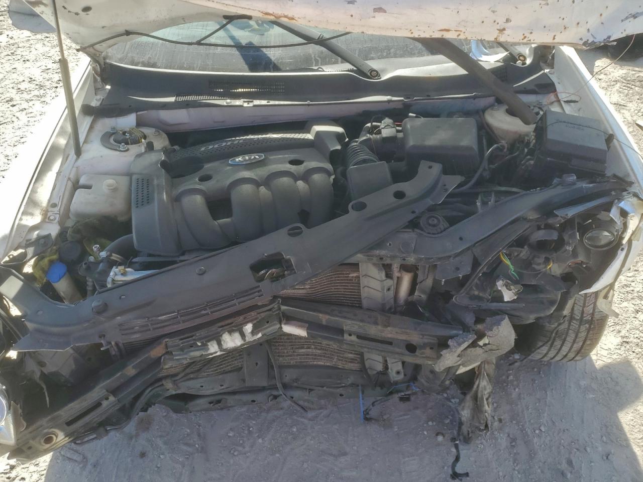 2007 Kia Optima Lx VIN: KNAGE123075093495 Lot: 94385435