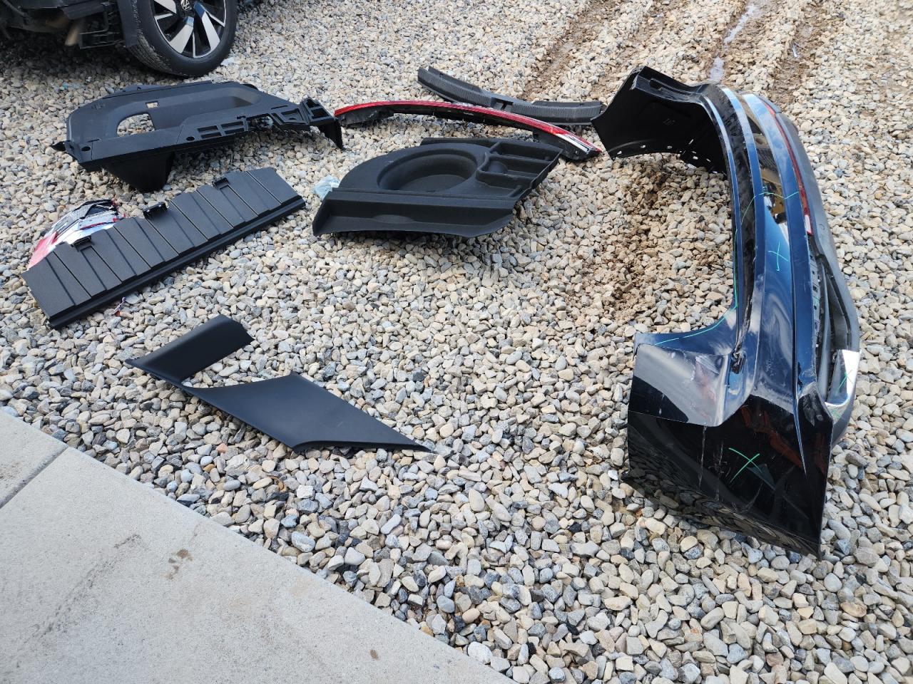 2025 Volkswagen Atlas Cross Sport Se VIN: 1V2WE2CA9SC201066 Lot: 93514555