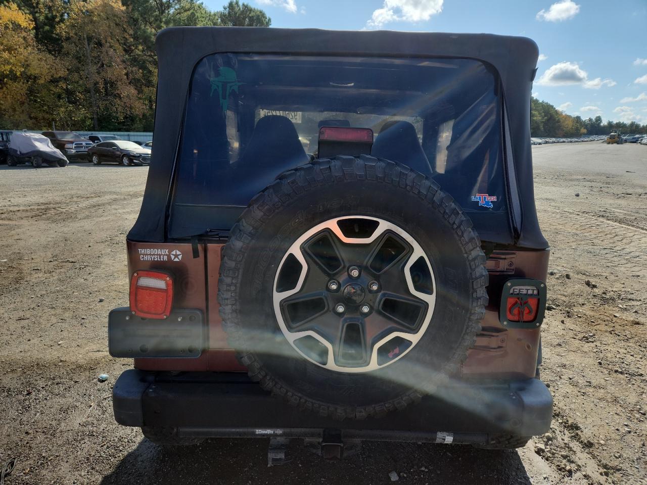 2002 Jeep Wrangler / Tj Se VIN: 1J4FA29P82P726356 Lot: 92607725