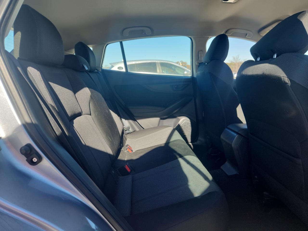 2018 Subaru Impreza Premium Plus VIN: 4S3GTAD65J3719951 Lot: 92656215