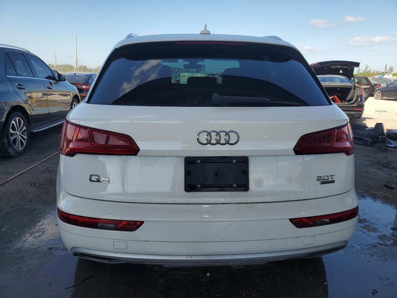 2018 Audi Q5 Premium VIN: WA1ANAFYXJ2005358 Lot: 90679815