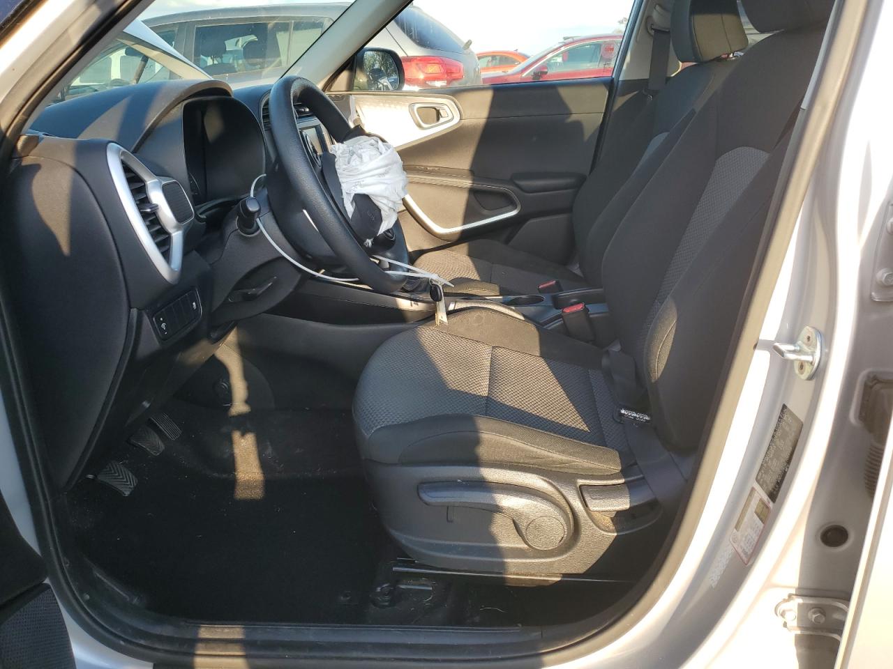 2020 Kia Soul Lx VIN: KNDJ22AU4L7069359 Lot: 92701055