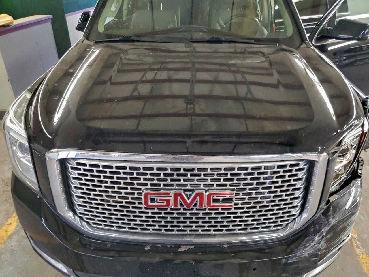 2015 GMC Yukon Denali VIN: 1GKS2CKJ4FR734806 Lot: 94568945