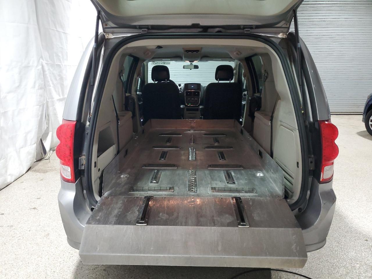 2018 Dodge Grand Caravan Se VIN: 2C4RDGBGXJR176074 Lot: 90126525