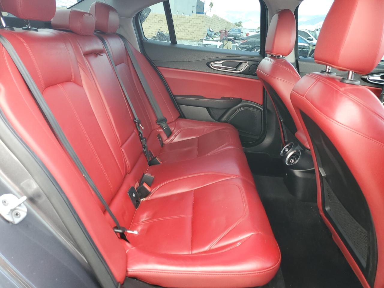 2017 Alfa Romeo Giulia Q4 VIN: ZARFAEDN6H7548040 Lot: 93743685