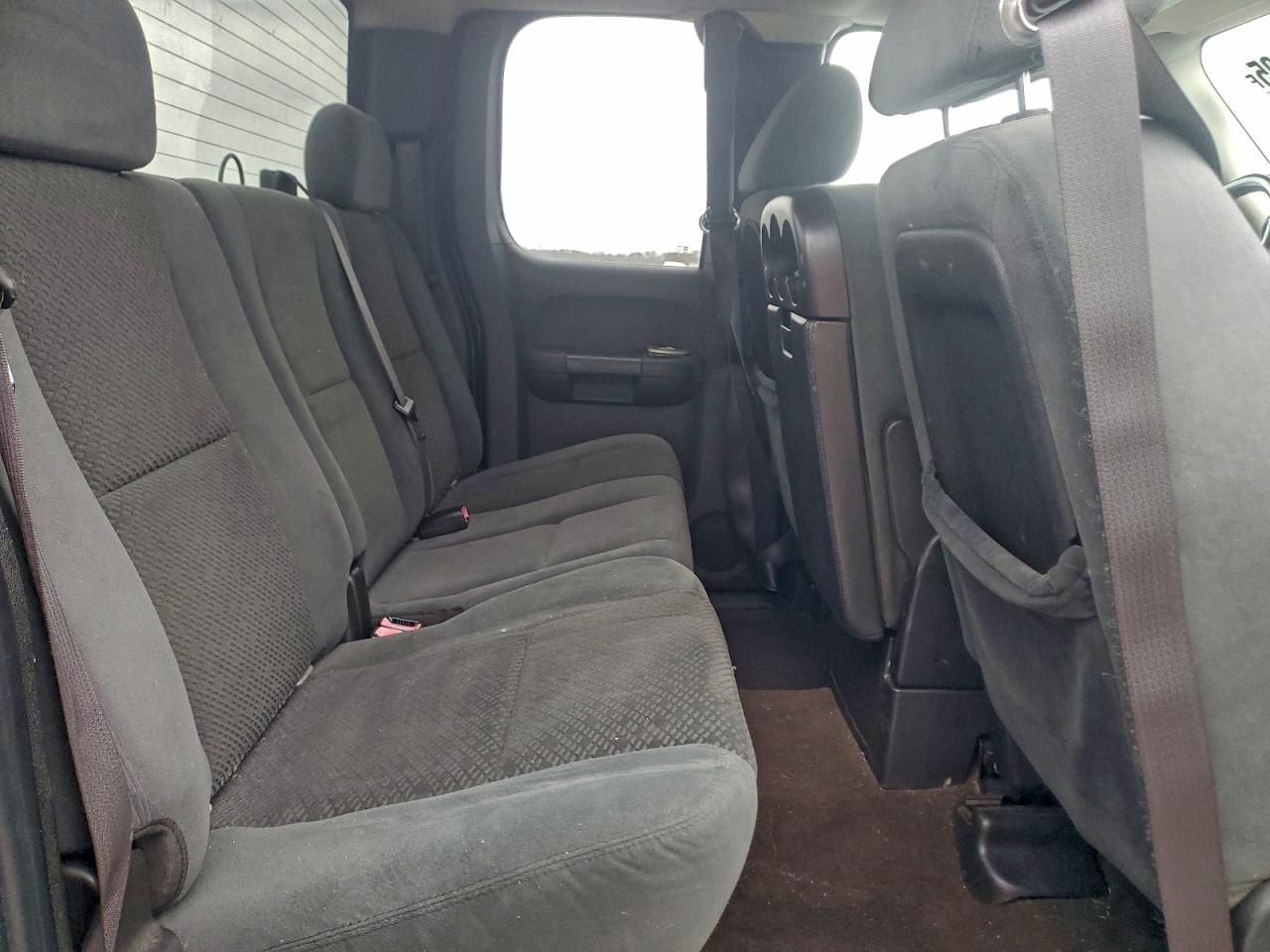 2008 Chevrolet Silverado C1500 VIN: 2GCEC19J781325727 Lot: 94188105