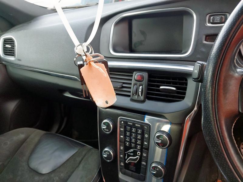 2014 VOLVO V40 D3 R DESIGN NAV 5DR