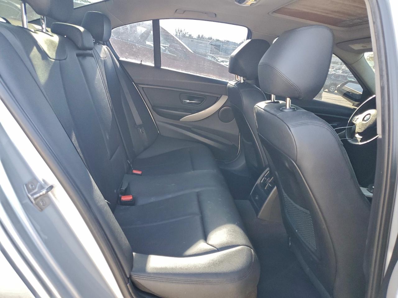 2015 BMW 320 I VIN: WBA3B1G55FNT03203 Lot: 94001315