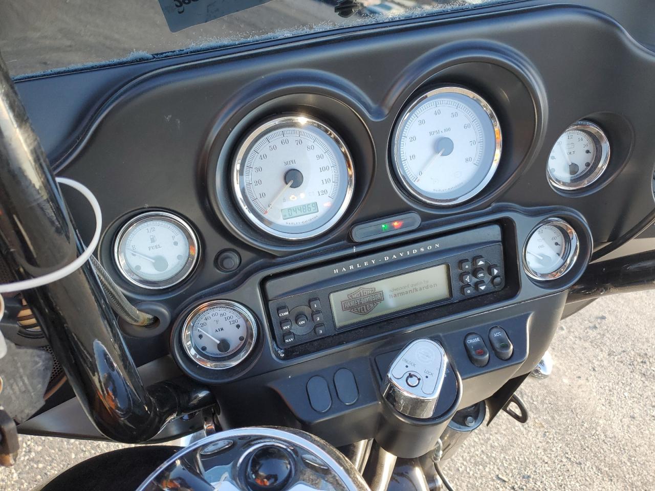 2013 Harley-Davidson Flhx Street Glide VIN: 1HD1KBM10DB638495 Lot: 91843155