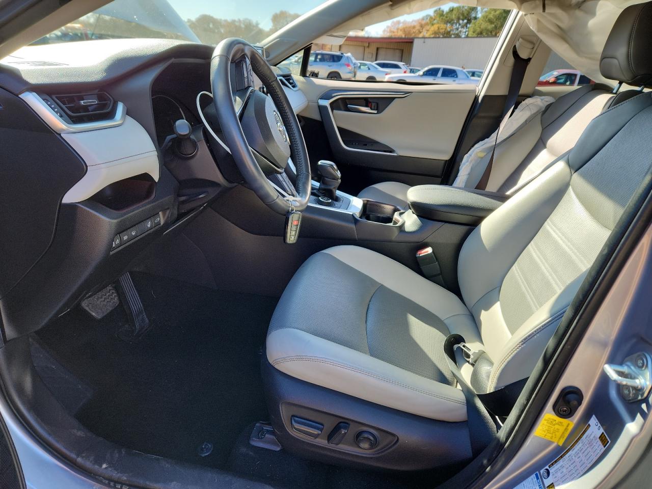 2020 Toyota Rav4 Limited VIN: JTMDWRFV4LD049335 Lot: 92330945