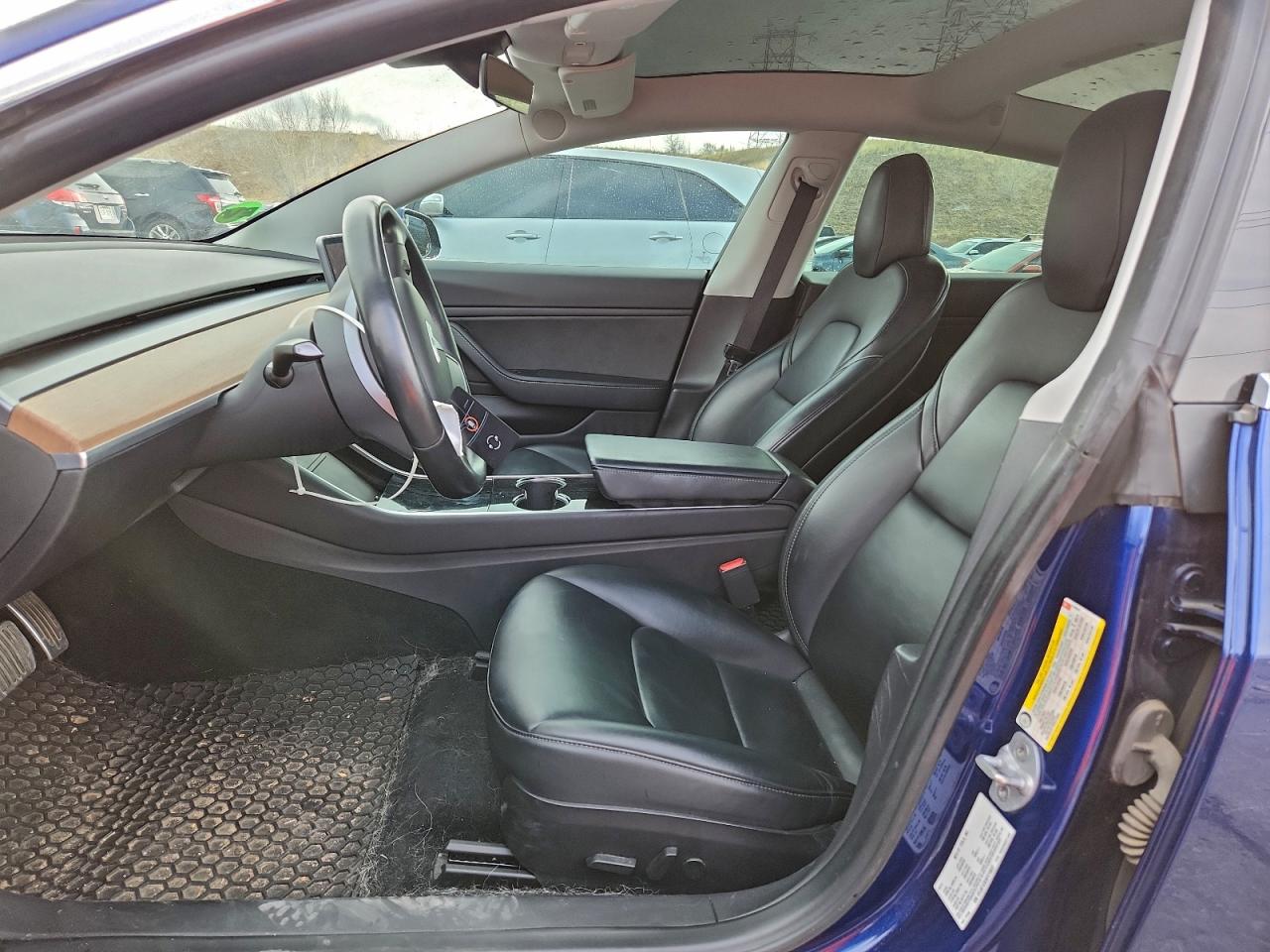 2019 Tesla Model 3 VIN: 5YJ3E1EB3KF210837 Lot: 93868395