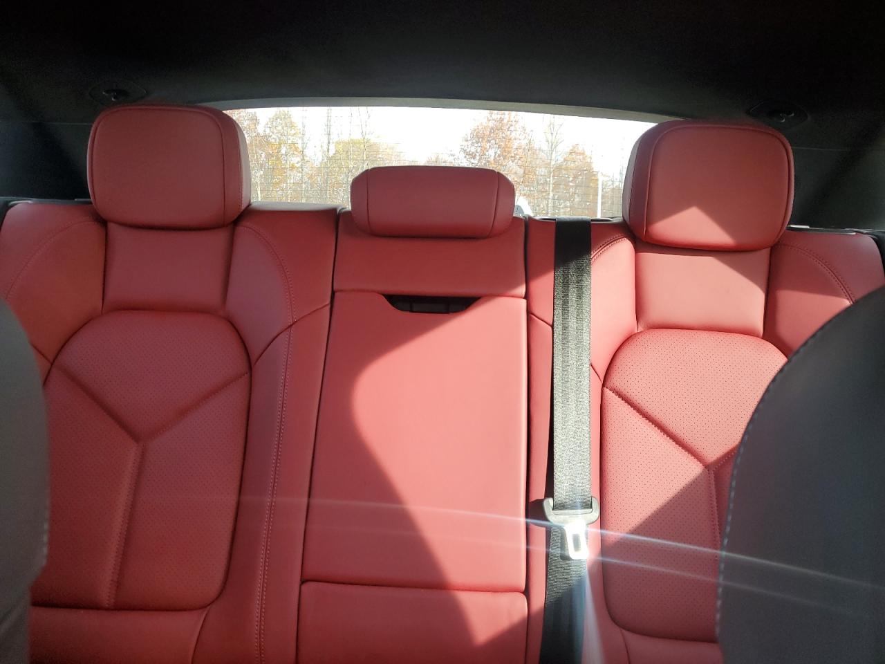 2022 Porsche Macan Gts VIN: WP1AF2A54NLB30201 Lot: 91647395