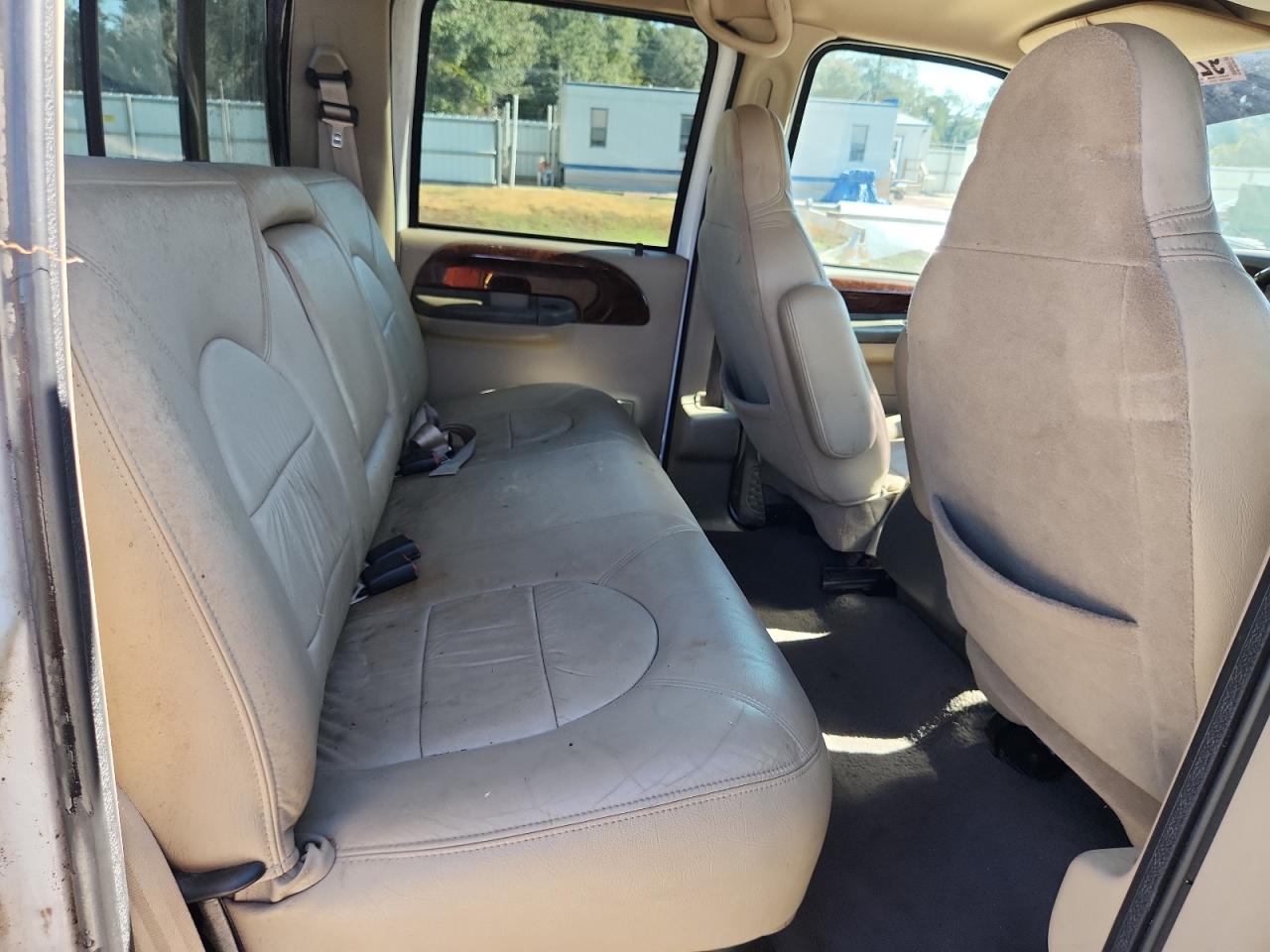 2000 Ford F250 Super Duty VIN: 1FTNW21F2YEB77666 Lot: 92896125