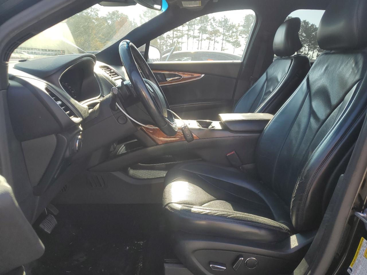 2016 Lincoln Mkx Reserve VIN: 2LMTJ8LP1GBL21023 Lot: 92592625