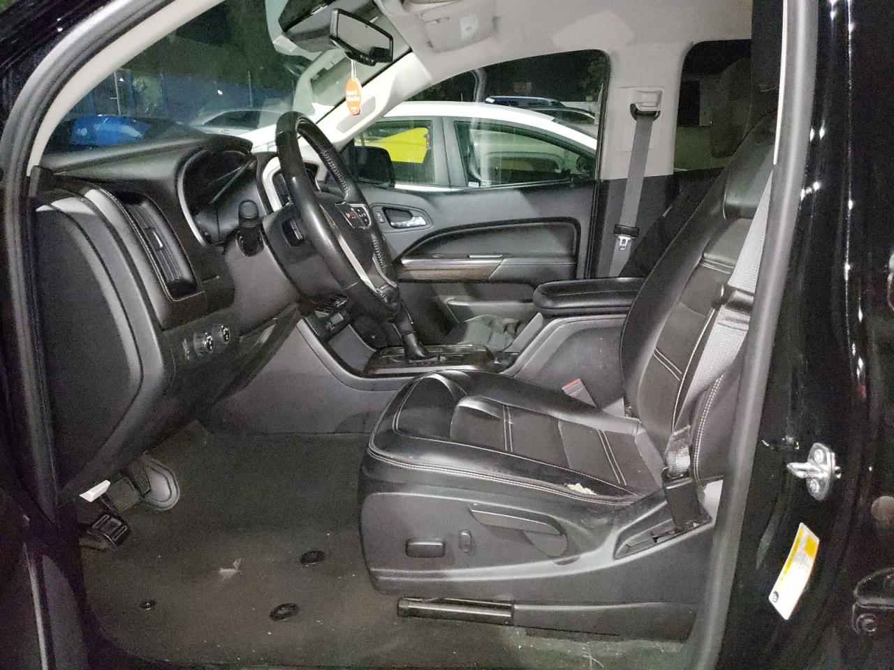 2018 GMC Canyon Denali VIN: 300282 Lot: 92746845