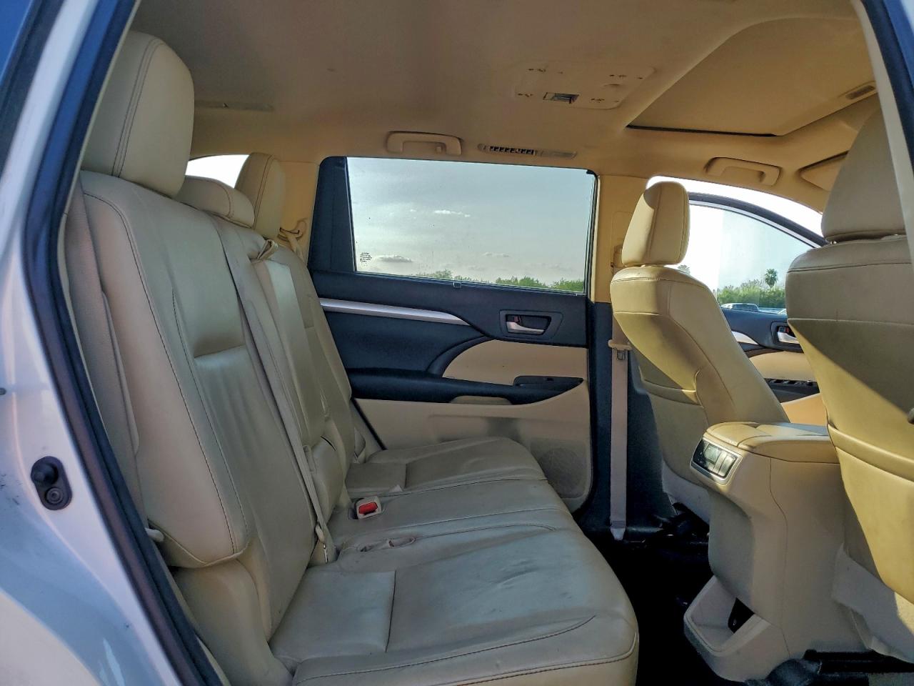 2015 Toyota Highlander Xle VIN: 5TDKKRFHXFS086234 Lot: 94443205