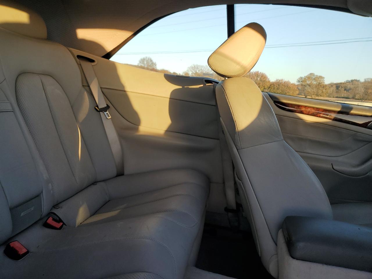 2003 Mercedes-Benz Clk 320 VIN: WDBLK65GX3T144205 Lot: 92627495