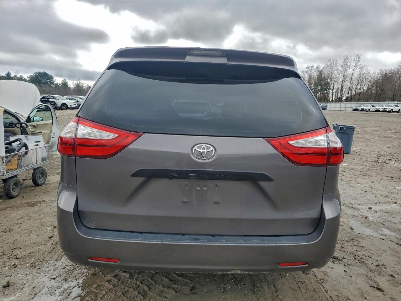 2015 Toyota Sienna VIN: 5TDZK3DC0FS671939 Lot: 93111825