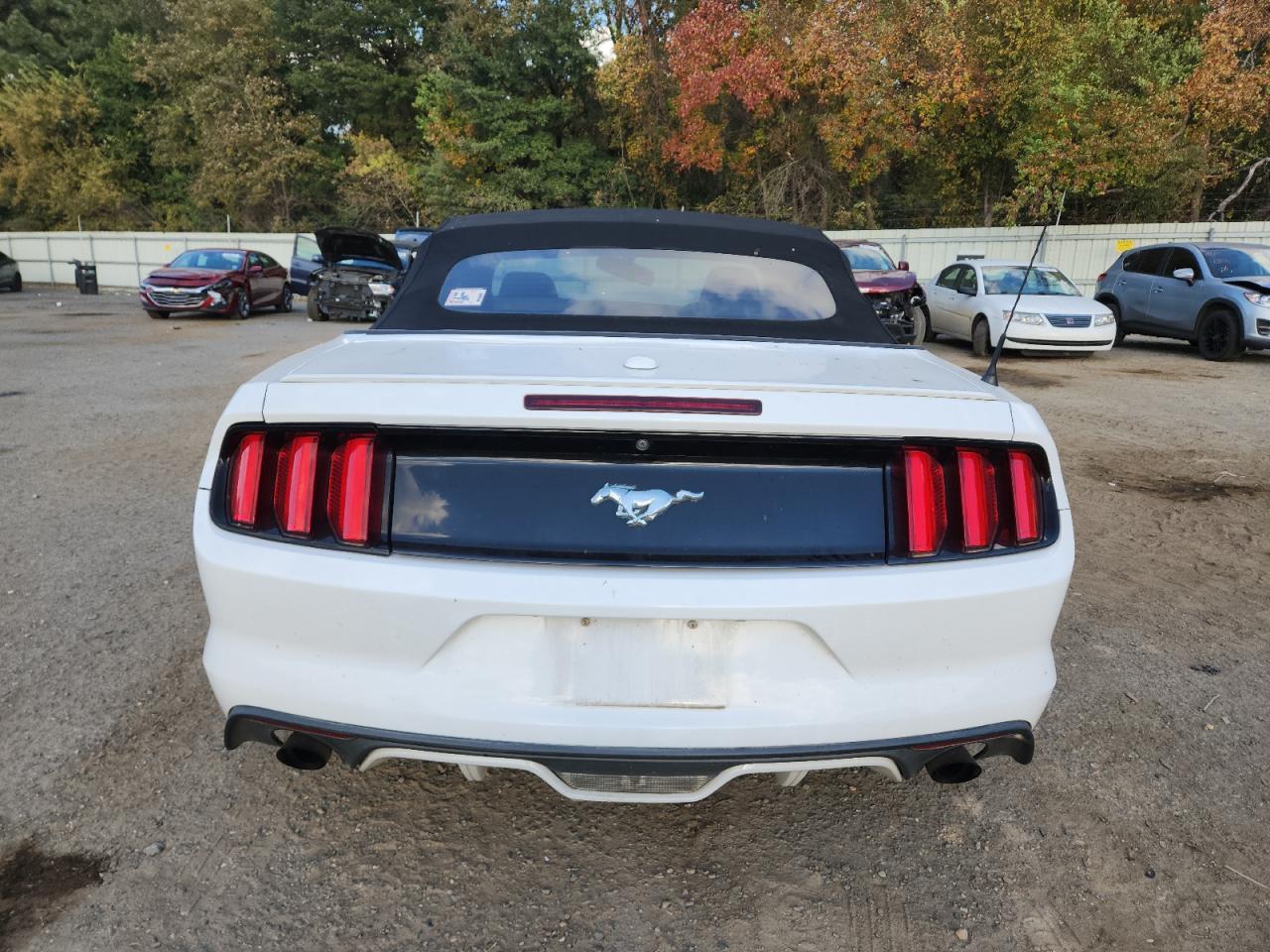 2017 Ford Mustang VIN: 1FATP8UHXH5279341 Lot: 92257595