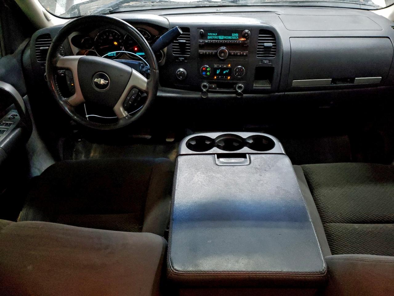 2008 Chevrolet Silverado K1500 VIN: 3GCEK133X8G307923 Lot: 93948225