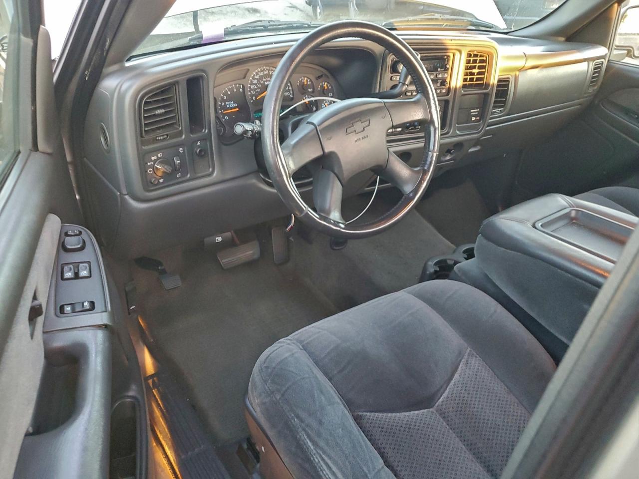 2003 Chevrolet Silverado C1500 VIN: 2GCEC19V631129970 Lot: 94482525