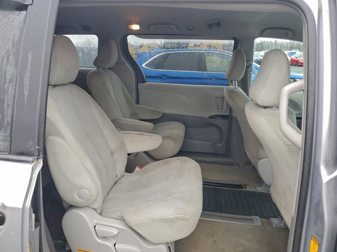 2013 Toyota Sienna VIN: 5TDZK3DC8DS336697 Lot: 94212395