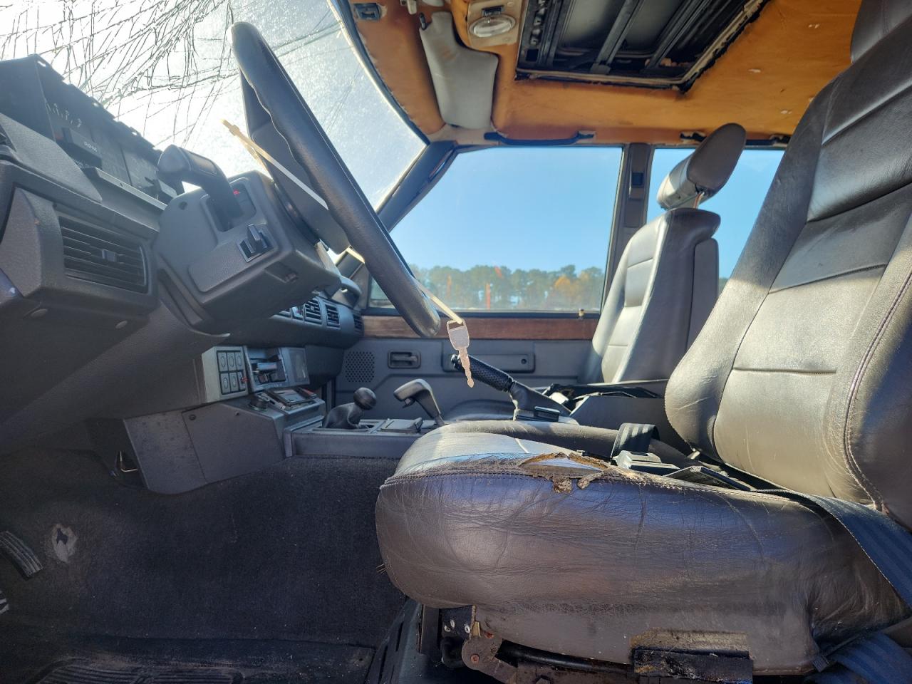 1988 Land Rover Range Rover VIN: SALHV114XJA339381 Lot: 92367825