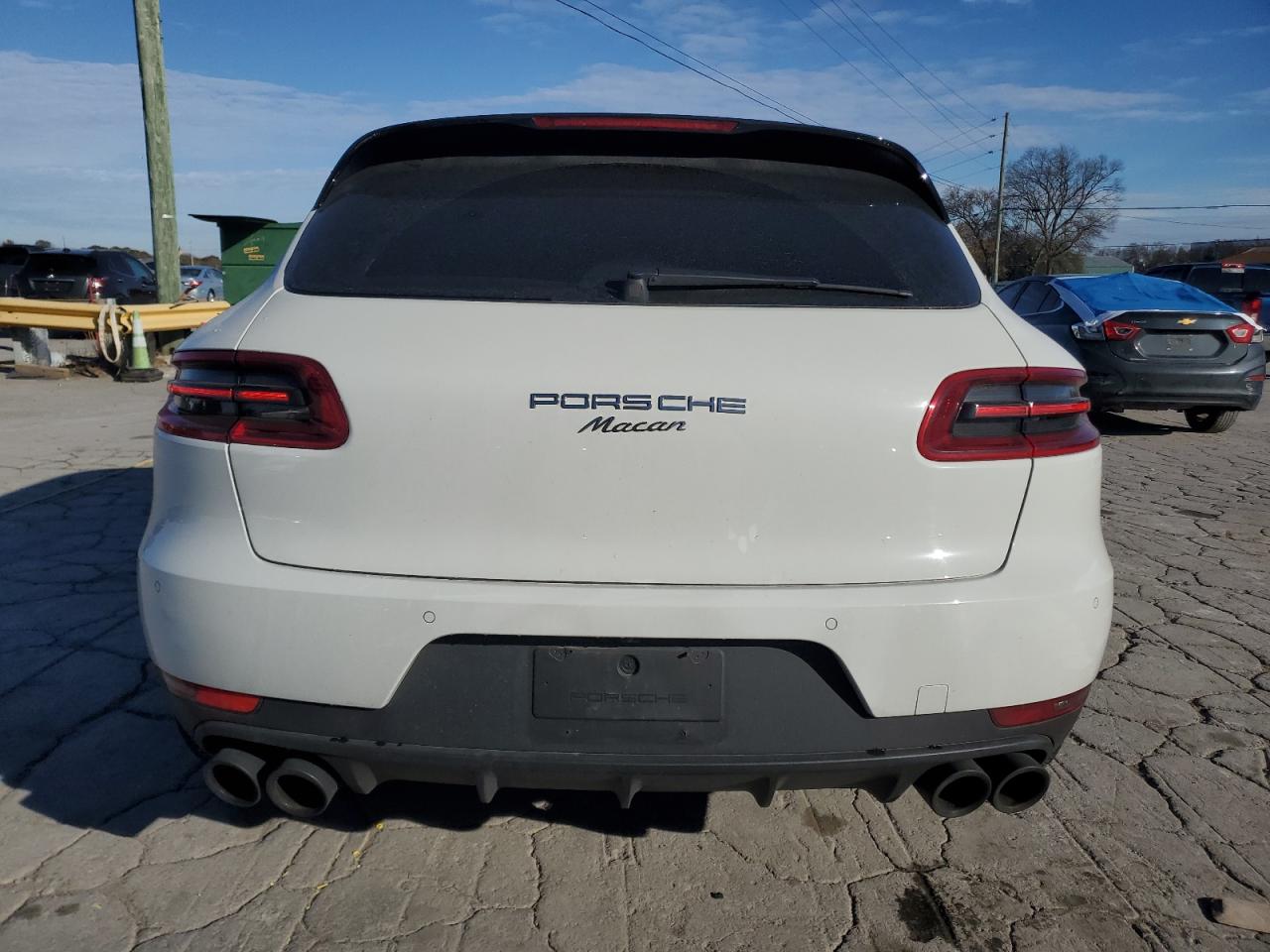 2018 Porsche Macan VIN: WP1AA2A54JLB18056 Lot: 92071395