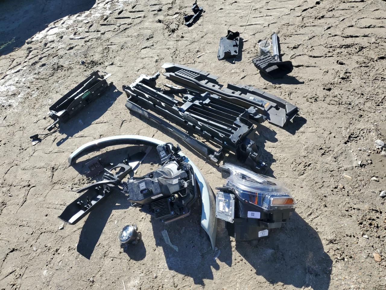 2024 Ford Bronco Outer Banks VIN: 1FMDE8BH2RLB07532 Lot: 86443275